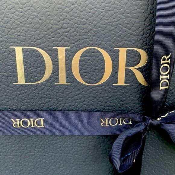 Christian Dior Textured Navy Gift Box with Tissue & Ribbon – 15.5” x 10.5” x 3” - Picture 4 of 10